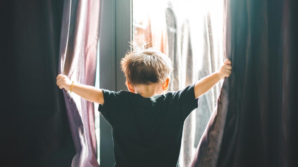 Popular Kids’ Curtain Styles & Themes